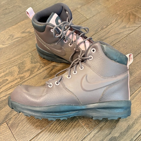 Nike‎ Manoa Boots Youth Size 7Y Brown Leather Hiking Trail Walking Shoes - Picture 5 of 12